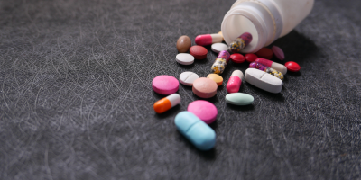 can you drink alcohol while taking prednisone